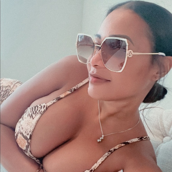 ☀️🕶NEW CHANEL GORGEOUS CHAMPAGNE/OFF WHITE SUNGLASSES ☀️🕶 SOLD!!!!! - Picture 8 of 8